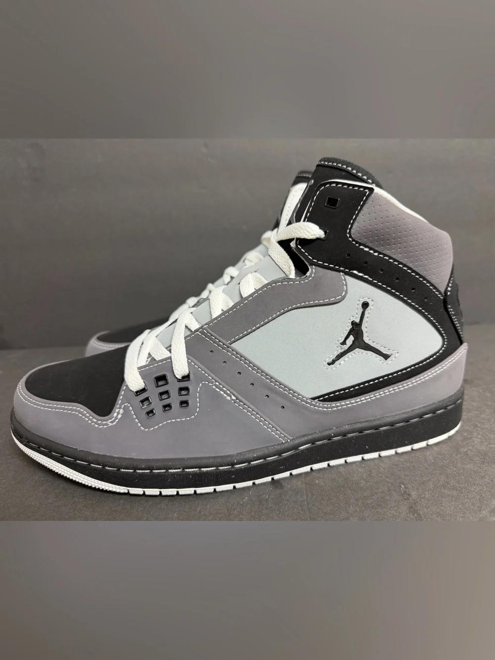 Jordan 1 Flight - Graphite/Black-Stealth - New - 372704-002 Men’s Size 11
